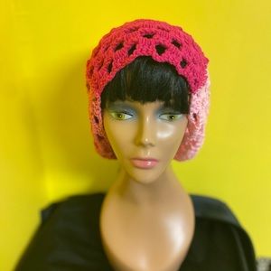 Granny squares toss and drape breathable hat.NWOT